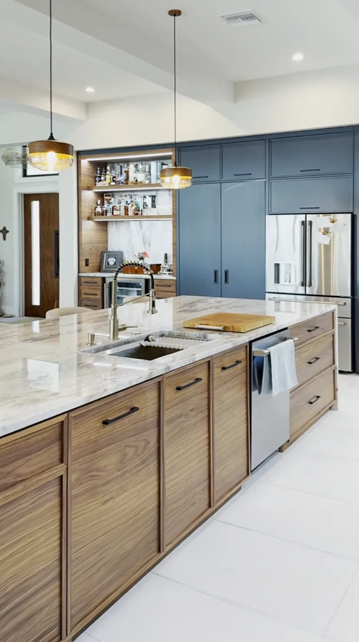 Still frame of a premium residential kitchen countertop by HB Marble & Granite