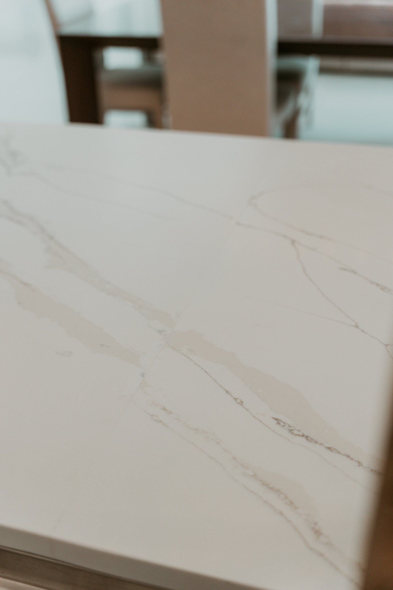 Quartz edge detail