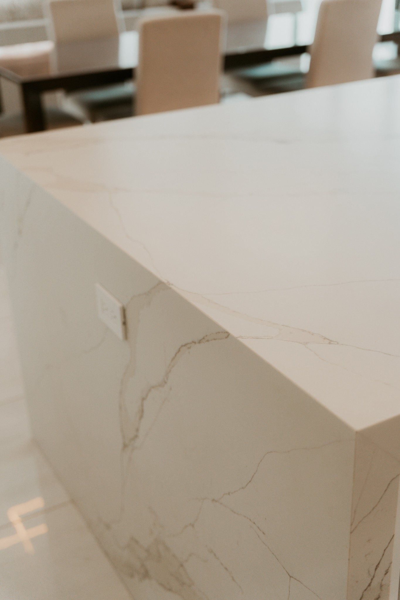 Waterfall edge detail
